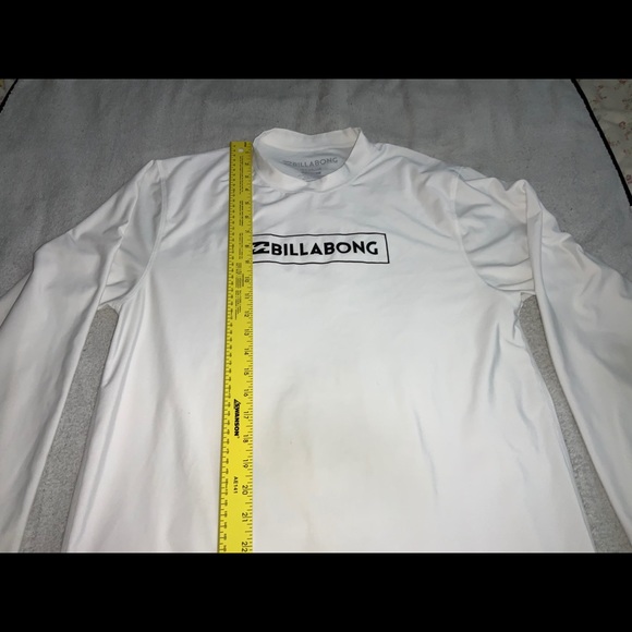 BILLABONG Long Sleeve Rash Guard Used Silky Loose